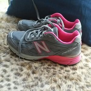 New Balance 990 Sneakers size 7